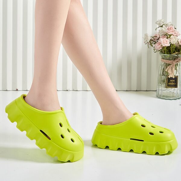 Summer Comfortable Hollow Out Chunky Platform Slippers for Women Non-Slip Beach Shoes Sports Slippers