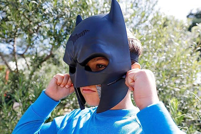 BATMAN MISSIONS BATMAN Voice Changer Helmet