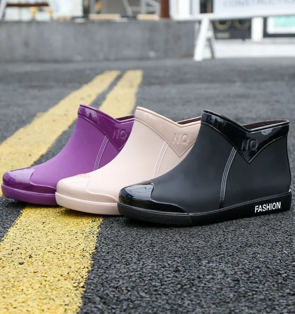 Short Women's Fashion Rain Boots: Stylish, Waterproof, Non-Slip Outdoor Work Shoes for All Seasons - Image 4